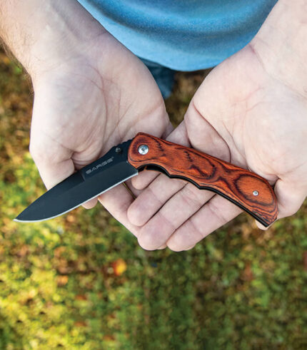 Rosewood Liner in hands