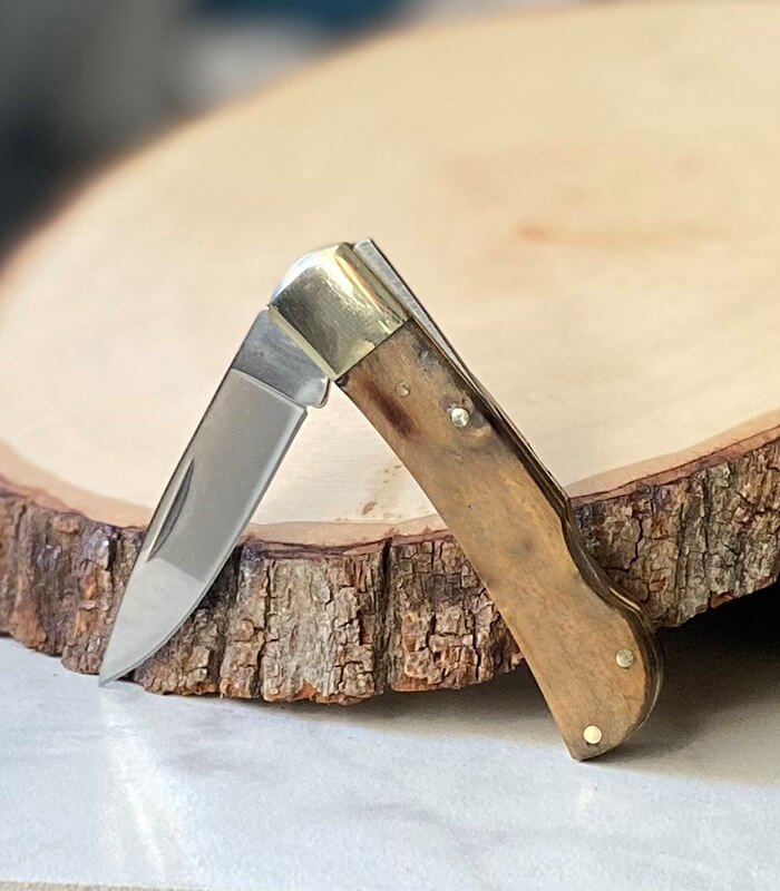 Maple burl lock back knife