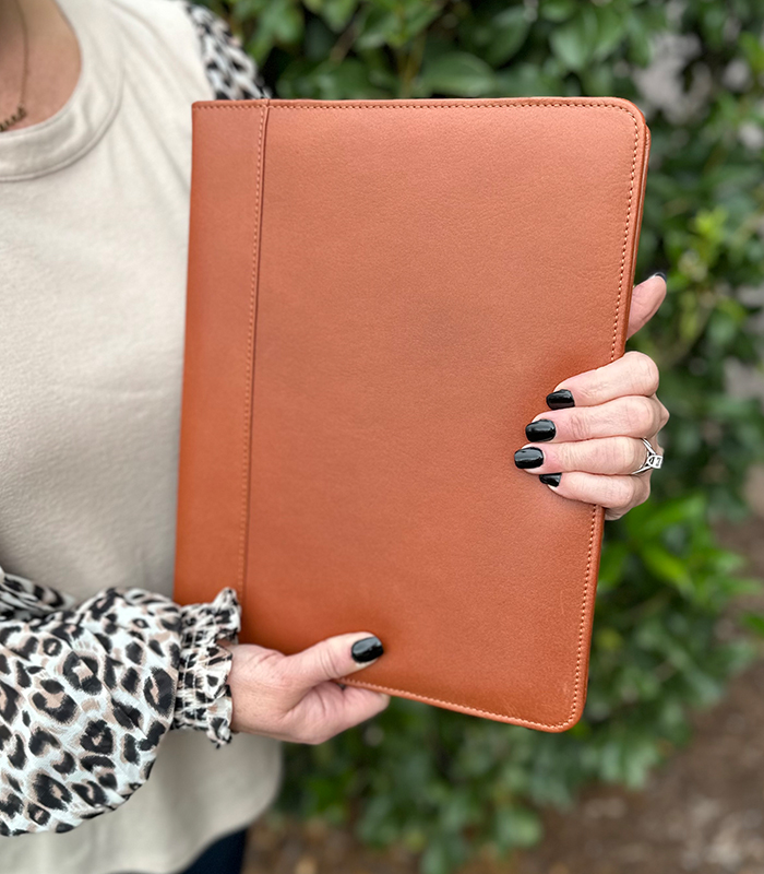 SLC-605 Leather portfolio