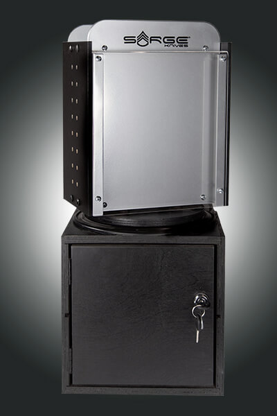 Two-panel-countertop-sarge-knife-display